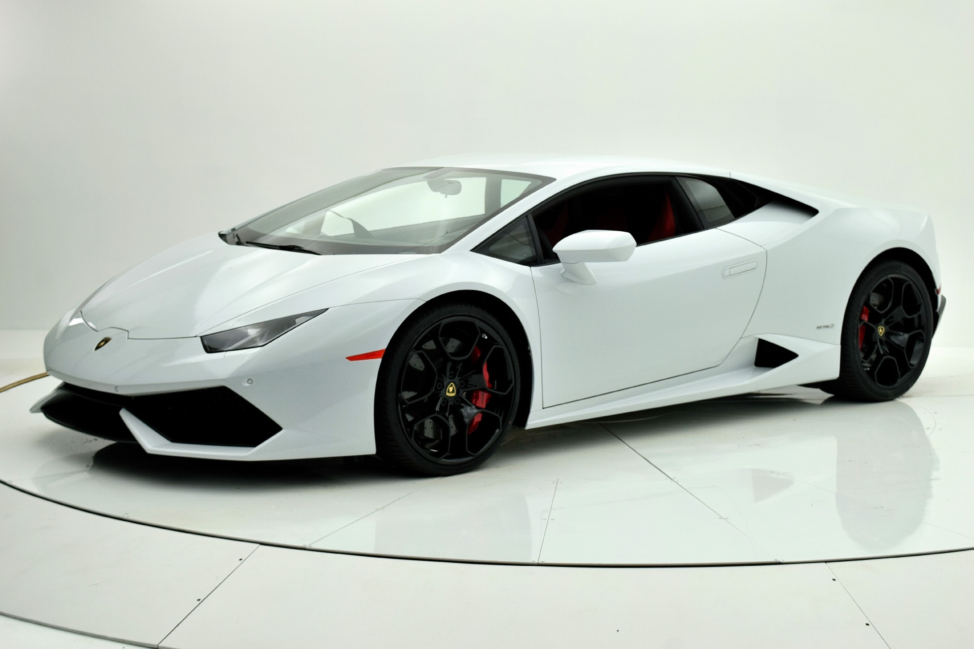 Used 2016 Lamborghini Huracan LP 610-4 for sale Sold at F.C. Kerbeck Lamborghini Palmyra N.J. in Palmyra NJ 08065 2