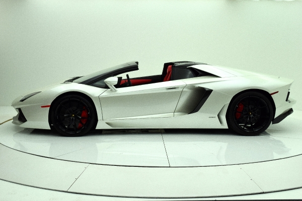 Used 2015 Lamborghini Aventador LP700-4 Roadster for sale Sold at F.C. Kerbeck Lamborghini Palmyra N.J. in Palmyra NJ 08065 3