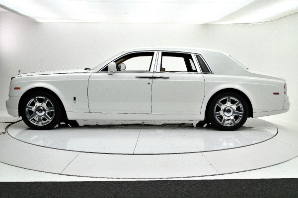Used 2010 Rolls-Royce Phantom for sale Sold at F.C. Kerbeck Lamborghini Palmyra N.J. in Palmyra NJ 08065 3