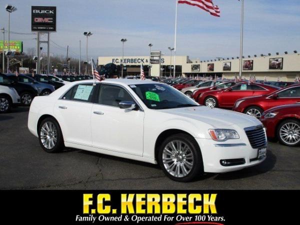 Used 2011 Chrysler 300 Limited for sale Sold at F.C. Kerbeck Lamborghini Palmyra N.J. in Palmyra NJ 08065 1