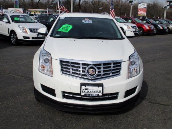 Used 2016 Cadillac SRX Luxury Collection for sale Sold at F.C. Kerbeck Lamborghini Palmyra N.J. in Palmyra NJ 08065 2