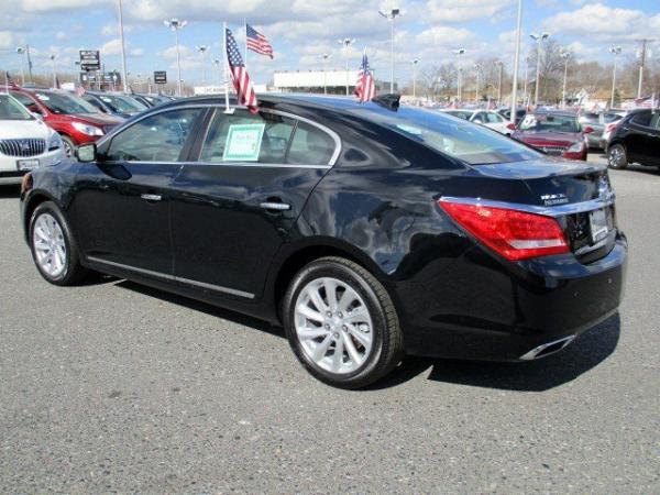 Used 2016 Buick LaCrosse Leather for sale Sold at F.C. Kerbeck Lamborghini Palmyra N.J. in Palmyra NJ 08065 4