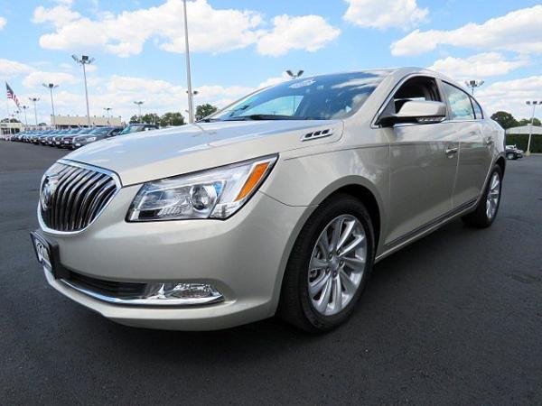 Used 2016 Buick LaCrosse Leather for sale Sold at F.C. Kerbeck Lamborghini Palmyra N.J. in Palmyra NJ 08065 3
