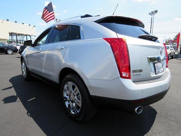Used 2011 Cadillac SRX Luxury Collection for sale Sold at F.C. Kerbeck Lamborghini Palmyra N.J. in Palmyra NJ 08065 4