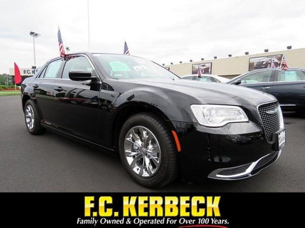 Used 2015 Chrysler 300 Limited for sale Sold at F.C. Kerbeck Lamborghini Palmyra N.J. in Palmyra NJ 08065 1