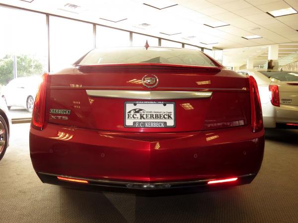 Used 2014 Cadillac XTS STD for sale Sold at F.C. Kerbeck Lamborghini Palmyra N.J. in Palmyra NJ 08065 4