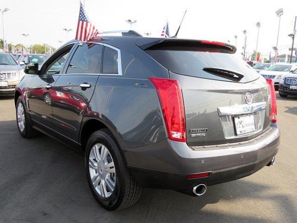 Used 2010 Cadillac SRX Luxury Collection for sale Sold at F.C. Kerbeck Lamborghini Palmyra N.J. in Palmyra NJ 08065 4