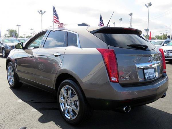 Used 2012 Cadillac SRX Performance Collection for sale Sold at F.C. Kerbeck Lamborghini Palmyra N.J. in Palmyra NJ 08065 4