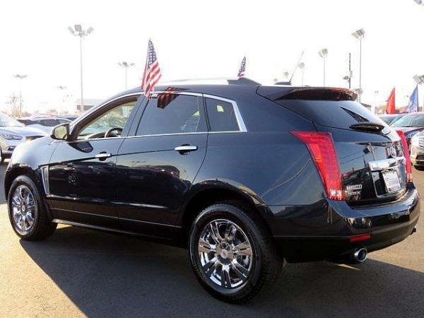 Used 2015 Cadillac SRX Luxury Collection for sale Sold at F.C. Kerbeck Lamborghini Palmyra N.J. in Palmyra NJ 08065 4