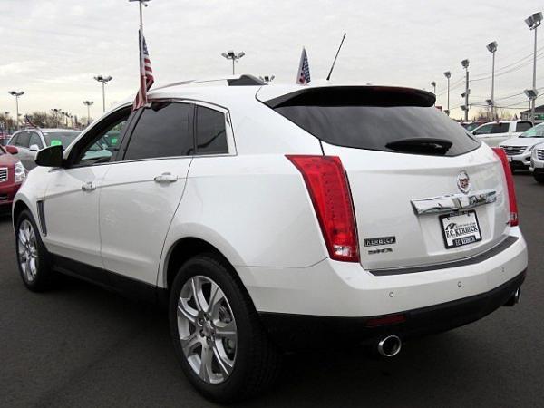 Used 2015 Cadillac SRX Performance Collection for sale Sold at F.C. Kerbeck Lamborghini Palmyra N.J. in Palmyra NJ 08065 4
