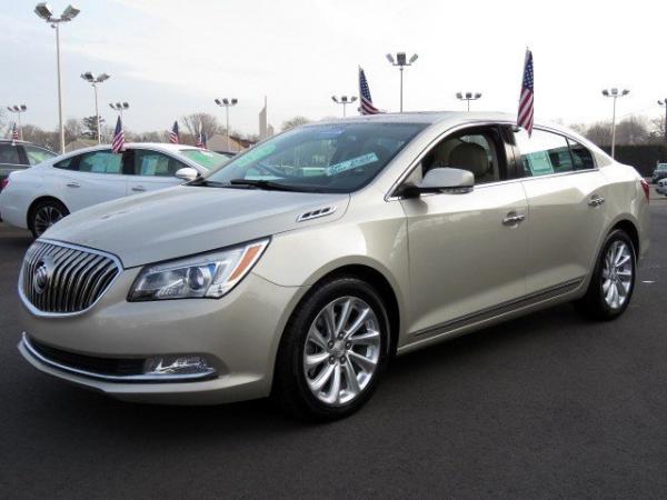 Used 2014 Buick LaCrosse Leather for sale Sold at F.C. Kerbeck Lamborghini Palmyra N.J. in Palmyra NJ 08065 3