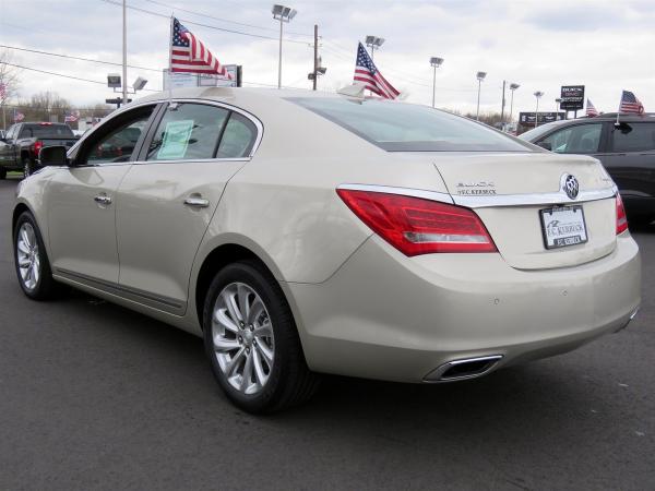 Used 2015 Buick LaCrosse Leather for sale Sold at F.C. Kerbeck Lamborghini Palmyra N.J. in Palmyra NJ 08065 4