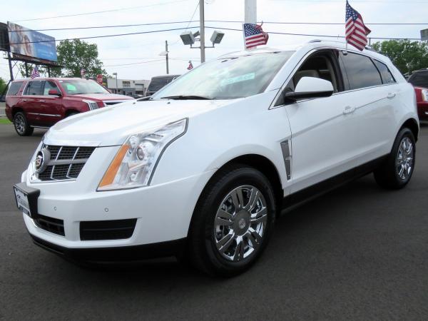 Used 2012 Cadillac SRX Luxury Collection for sale Sold at F.C. Kerbeck Lamborghini Palmyra N.J. in Palmyra NJ 08065 3