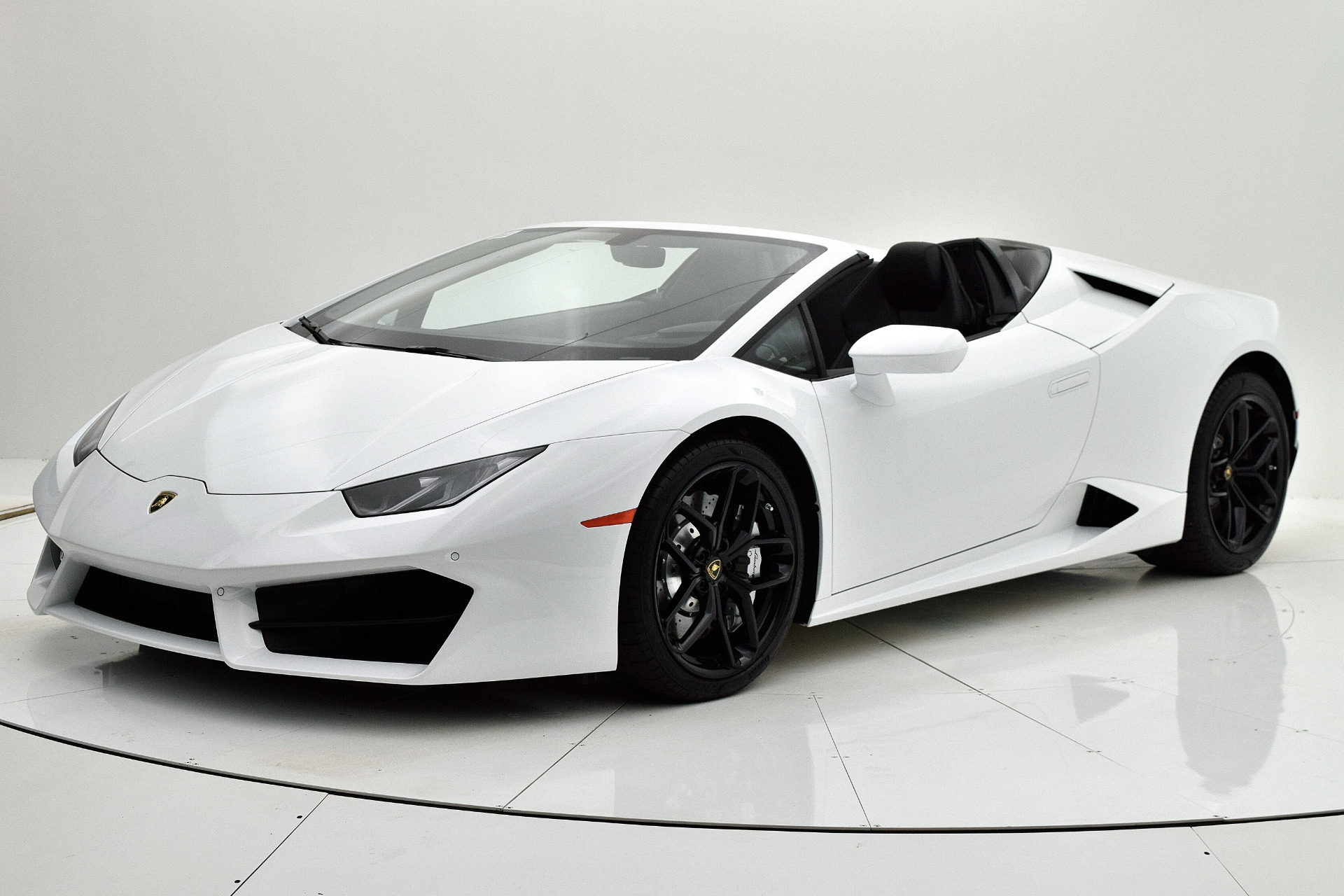 Used 2018 Lamborghini Huracan LP 580-2 Spyder for sale Sold at F.C. Kerbeck Lamborghini Palmyra N.J. in Palmyra NJ 08065 2